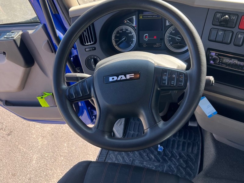 DAF DAF LF 290 FA 16t. *Valník; plachta; zadní čelo (1.500kg)
