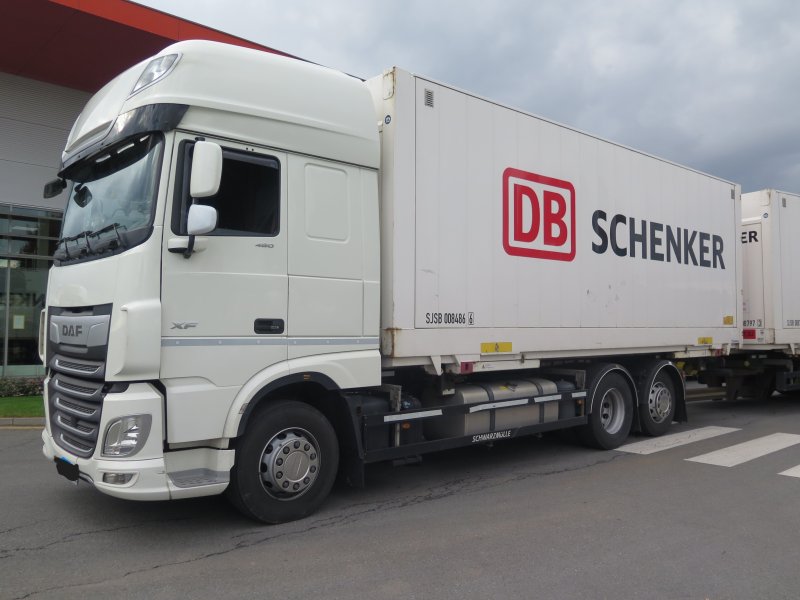 DAF DAF XF 480 SSC FAR 6x2 NOSIČ KONTEJNERŮ BDF + PŘÍVĚS BDF