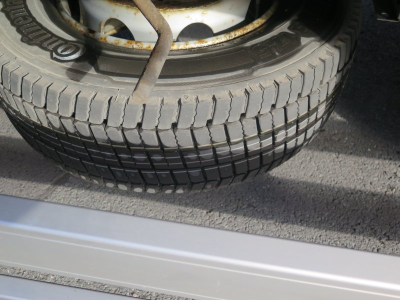 DAF DAF LF 260 SCHLAD. SKŘÍN LAMBERT. MAN.