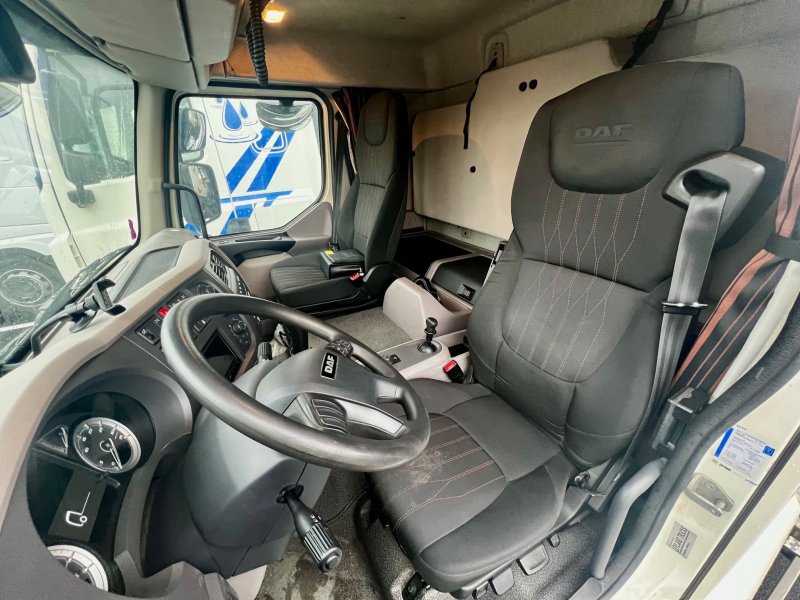 DAF DAF LF 230 FA *Odtahové vozidlo + Přívěs