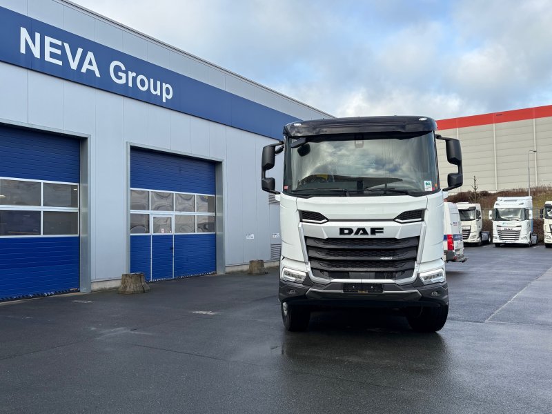 DAF XFC 480 FAD 8X4 RIGID