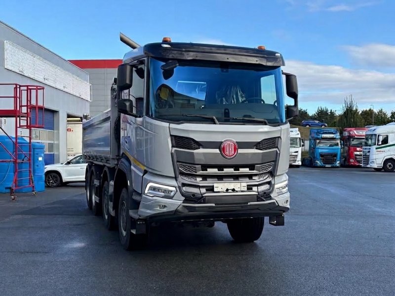 TATRA PHOENIX 8x8 86R44P23