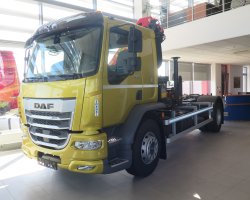 DAF XB 320 19T NOSIČ + RUKA 
